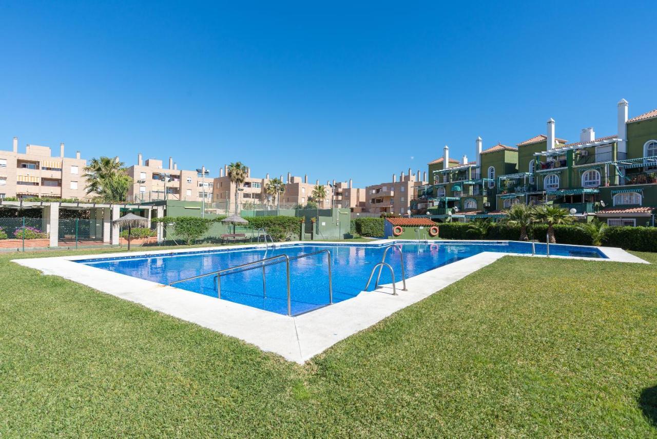 Sandy Playa Golf Malaga Con Parking Exterior photo